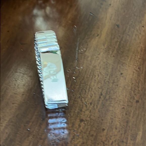 Silver Men's According Expandable Bracelet
Monogramed JOE. 70s Style Bracelet - Picture 12 of 15